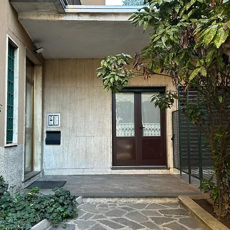 Fully equipped design studio in San Siro-3